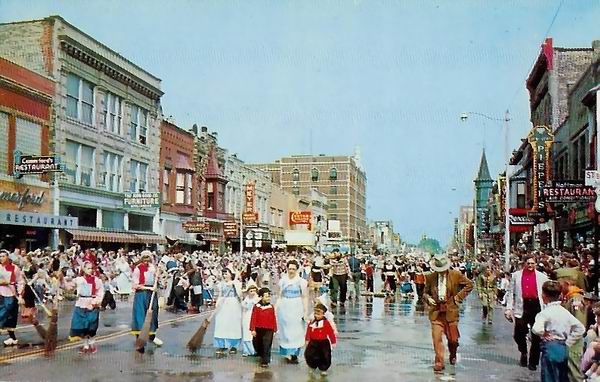 Center Theatre - Post Card (newer photo)